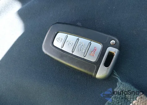 2013 Hyundai Sonata Limited z USA, uszkodzony, nr VIN 5NPEC4AC5DH775920